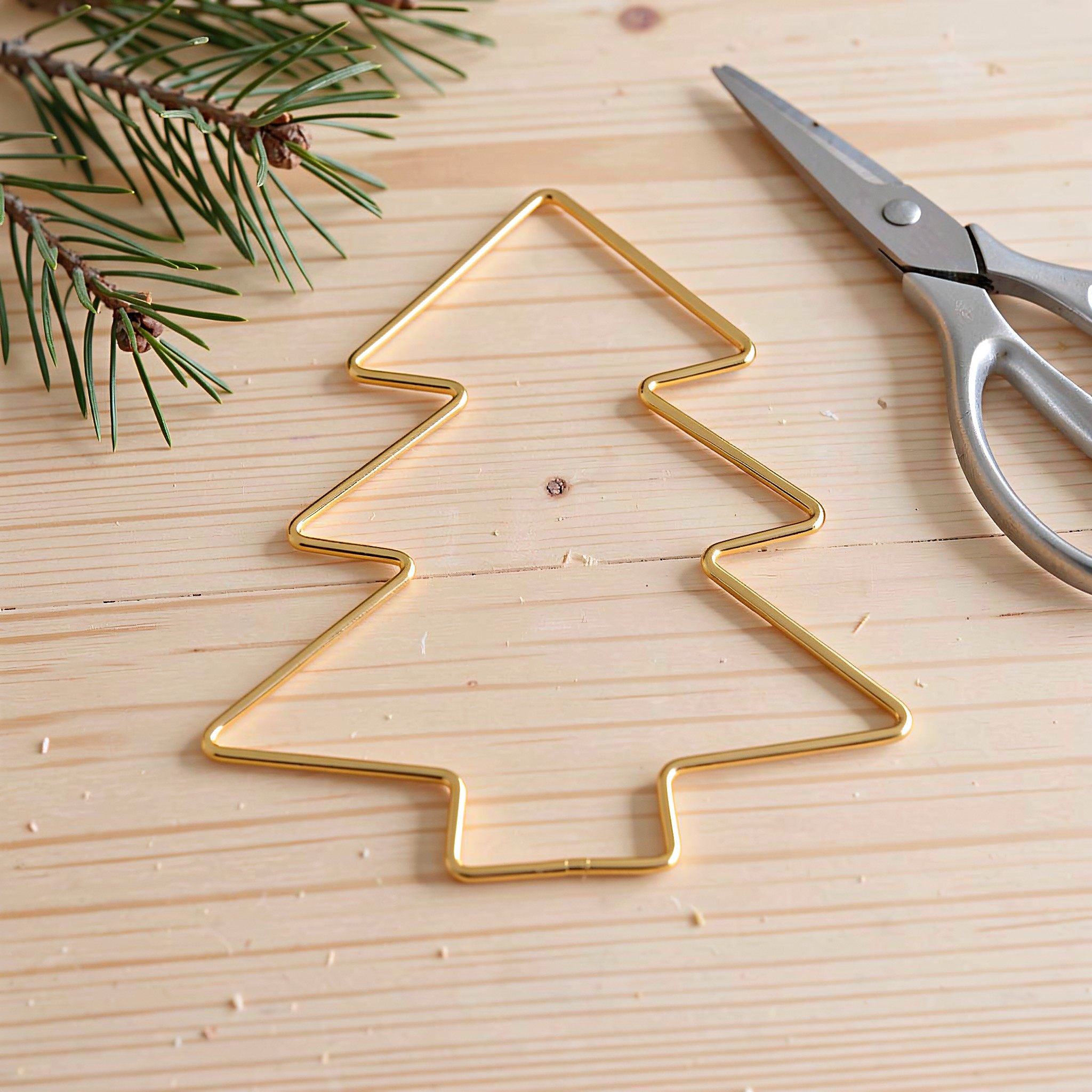Wreath Form Wire - 4 stuks metalen kransramen, kerstboomvormige ijzerdraadkransen,